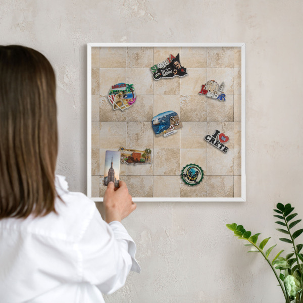 Kovové tabule na magnety bílý rám Neutrální elegance