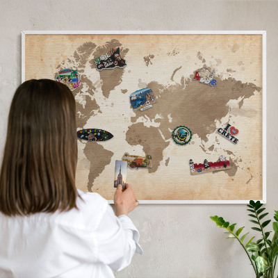 Nástěnky na magnety v bílém rámu Mapa světa