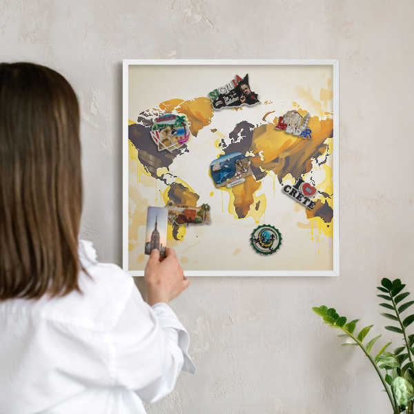 Nástěnky na magnety v bílém rámu Mapa světa
