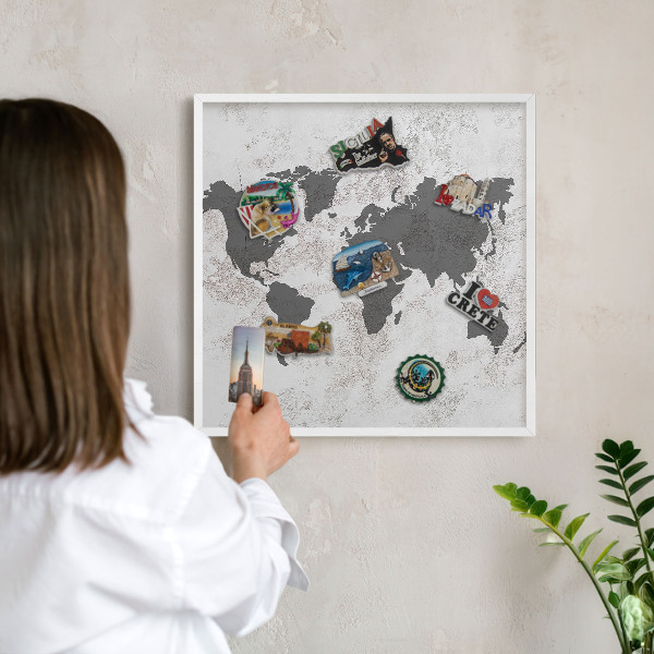 Nástěnky na magnety v bílém rámu Mapa světa