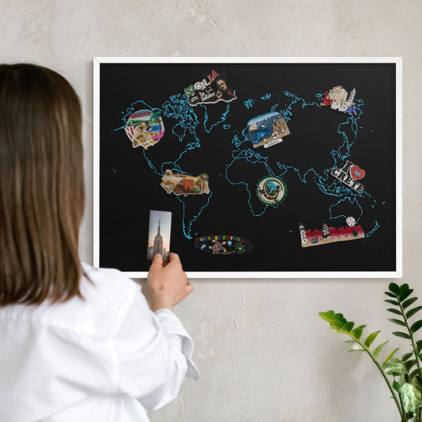 Kovové tabule na magnety bílý rám Mapa světa