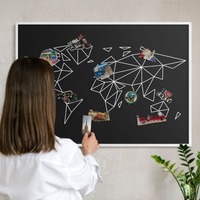 Nástěnky na magnety v bílém rámu Mapa světa