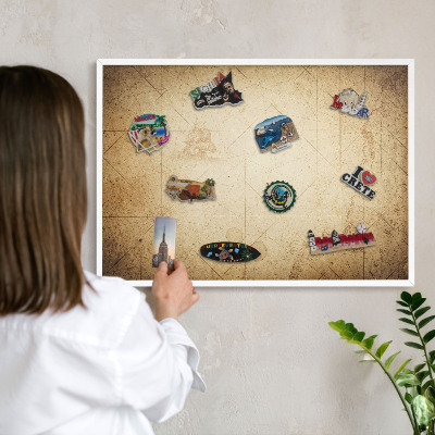 Nástěnky na magnety v bílém rámu Starověká mapa
