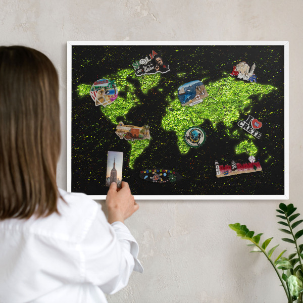 Nástěnky na magnety v bílém rámu Zelená mapa