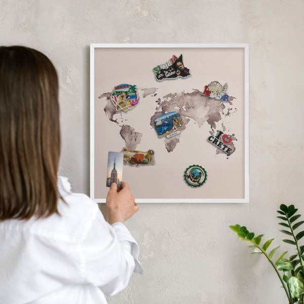 Kovové tabule na magnety bílý rám Mapa světa