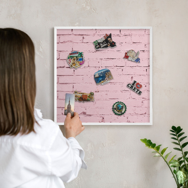 Kovové tabule na magnety bílý rám Růžová cihla
