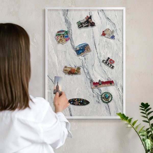 Kovové tabule na magnety bílý rám Šedá elegance