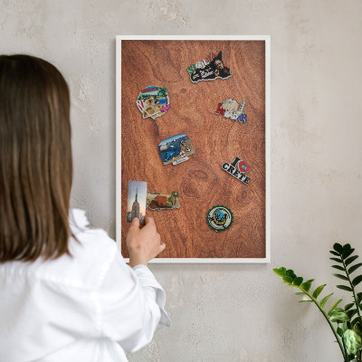 Kovové tabule na magnety bílý rám Dřevěná textura