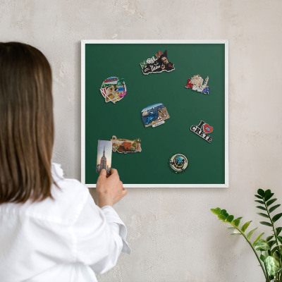 Nástěnky na magnety v bílém rámu Lahvová zelená