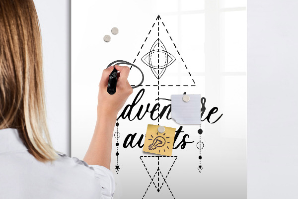 Popisovatelná magnetická tabule Kreativní prostor pro vzpomínky a dobrodružství