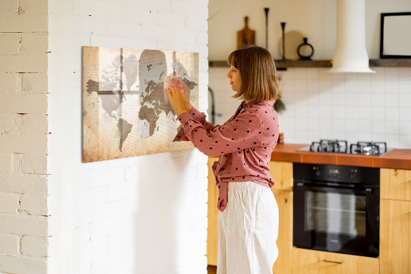 Popisovatelná magnetická tabule Mapa světa s místy, kde se daly pořídit fotografie