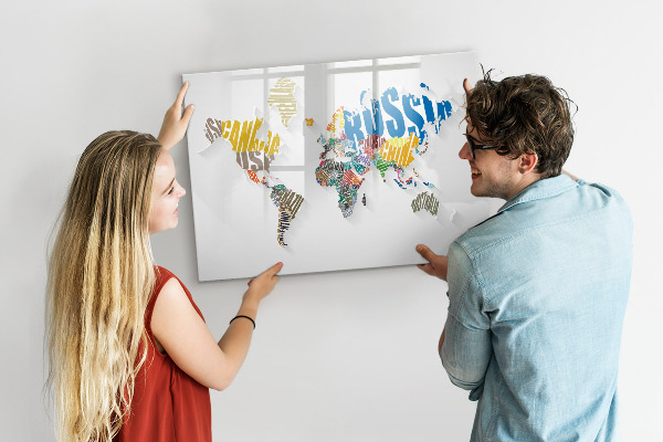 Popisovatelná magnetická tabule Mapa světa s osobními vzpomínkami