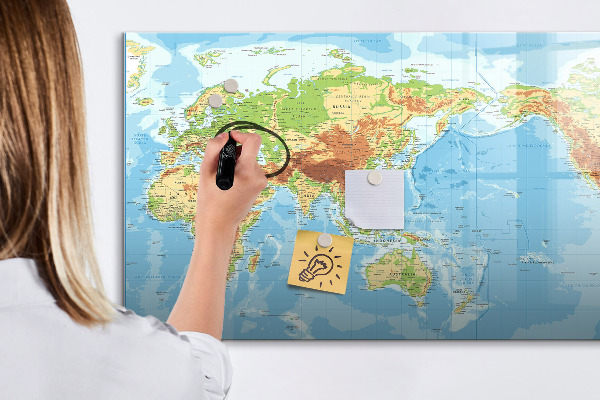 Popisovatelná magnetická tabule Mapa světa s fotografiemi a příslušenstvím