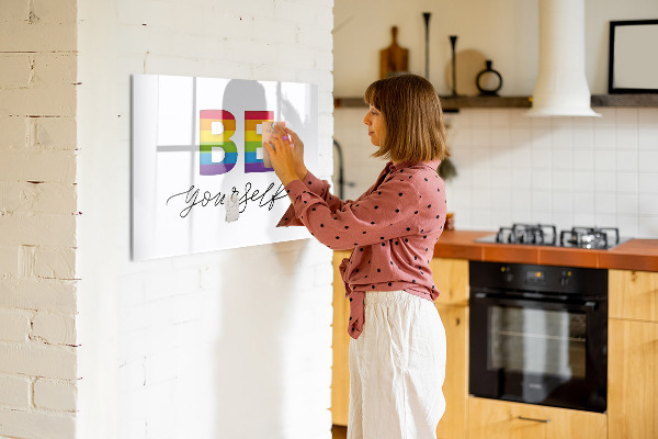 Magnetická psací tabule Buďte sami sebou a sdílejte okamžiky
