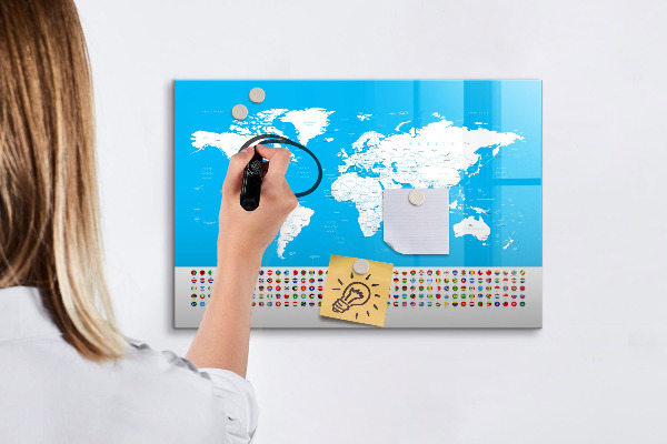 Popisovatelná magnetická tabule Mapa světa s místy, kde se daly pořídit fotografie