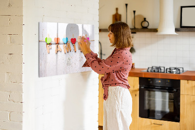 Popisovatelná magnetická tabule Barevné vzpomínky na šňůře fotografií