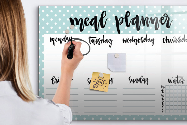 Popisovatelná magnetická tabule Plánovač jídelníčku na celý týden