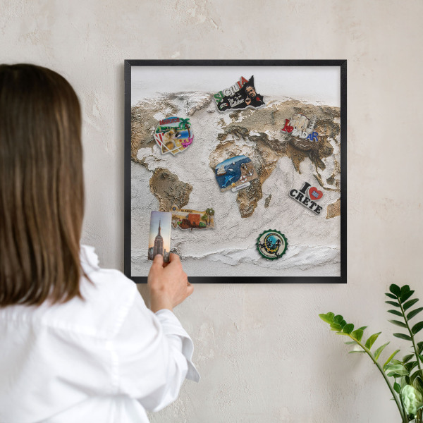 Ozdobné tabule na magnety v černém rámu Reliéfní mapa