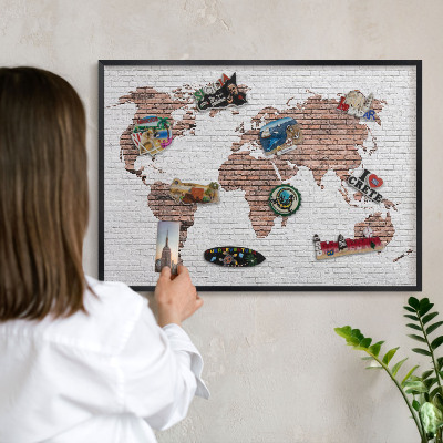 Tabule na magnety v rámech černé barvy Mapa cihel