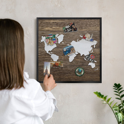 Ozdobné tabule na magnety v černém rámu Dřevěná mapa