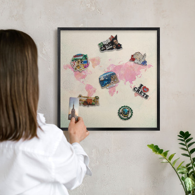 Ozdobné tabule na magnety v černém rámu Mapa světa