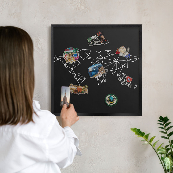 Ozdobné tabule na magnety v černém rámu Mapa světa