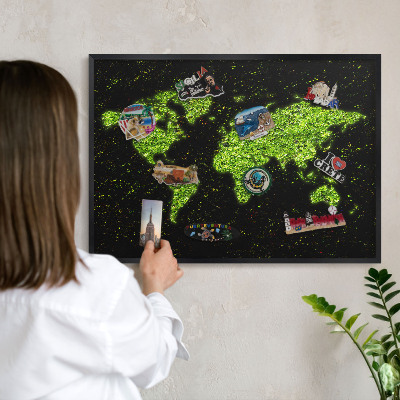 Ozdobné tabule na magnety v černém rámu Zelená mapa