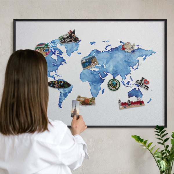Ozdobné tabule na magnety v černém rámu Akvarelová mapa