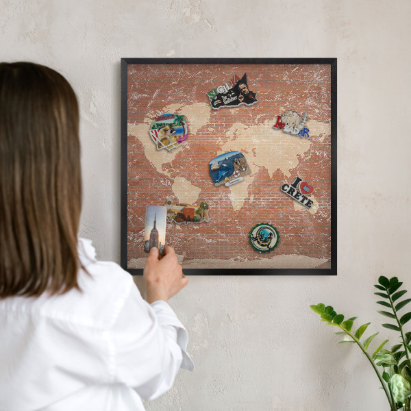 Tabule na magnety v rámech černé barvy Mapa cihel