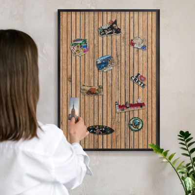 Tabule na magnety v rámech černé barvy Dřevěné desky
