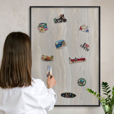 Tabule na magnety v rámech černé barvy Mramorová textura