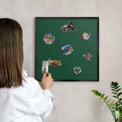 Ozdobné tabule na magnety v černém rámu Lahvová zelená