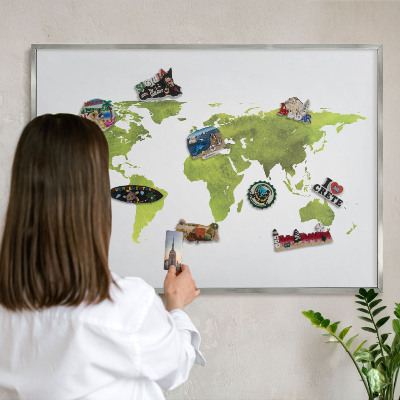 Tabule na magnety na zeď stříbrný rám Zelená mapa
