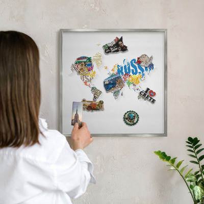 Tabule na magnety z dovolené ve stříbrném rámu Barevná mapa