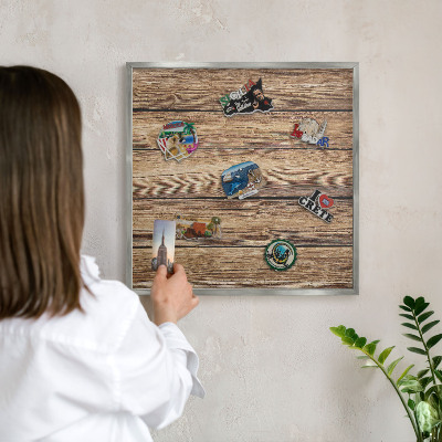 Tabule na magnety na zeď stříbrný rám Dřevěná textura