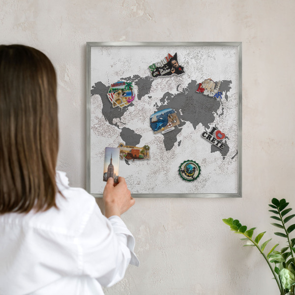 Tabule na magnety z dovolené ve stříbrném rámu Mapa světa