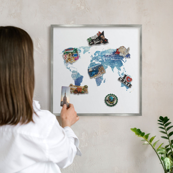 Tabule na magnety z dovolené ve stříbrném rámu Akvarelová mapa