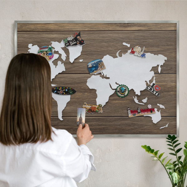 Tabule na magnety z dovolené ve stříbrném rámu Dřevěná mapa