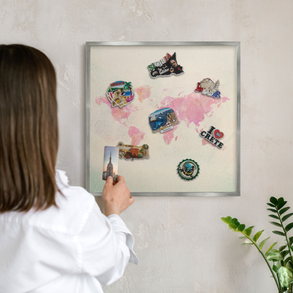 Tabule na magnety z dovolené ve stříbrném rámu Mapa světa
