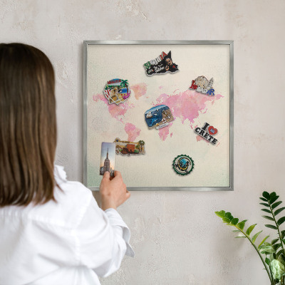 Tabule na magnety z dovolené ve stříbrném rámu Mapa světa