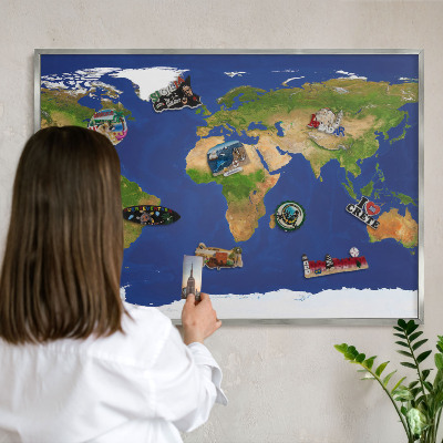 Tabule na magnety na zeď stříbrný rám Mapování světa