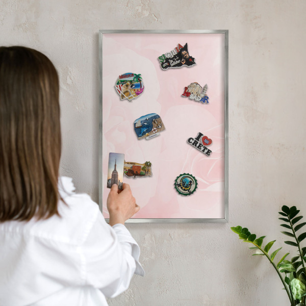 Tabule na magnety na zeď stříbrný rám Jemná růžová
