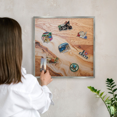 Tabule na magnety z dovolené ve stříbrném rámu Dřevěná textura
