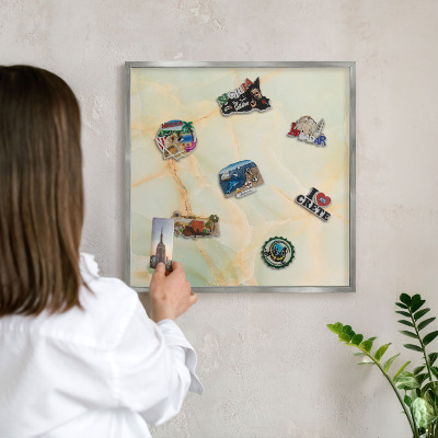Tabule na magnety z dovolené ve stříbrném rámu Mramorová elegance