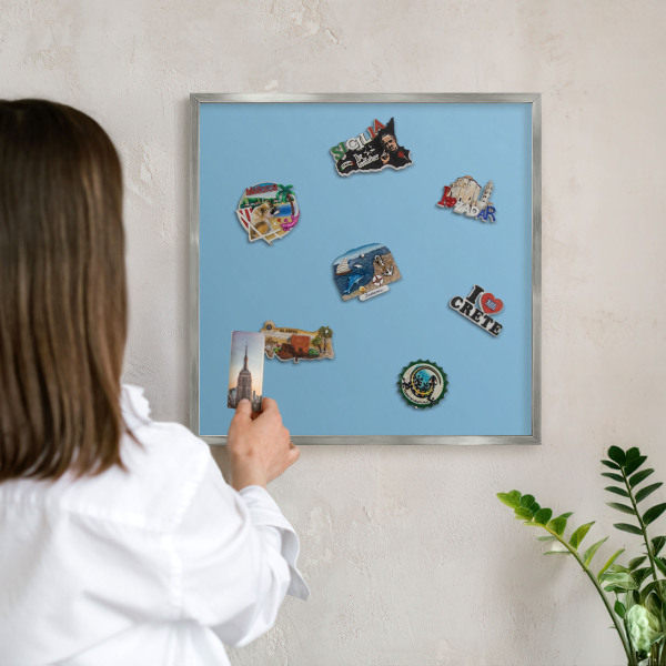 Tabule na magnety na zeď stříbrný rám Modrá barva