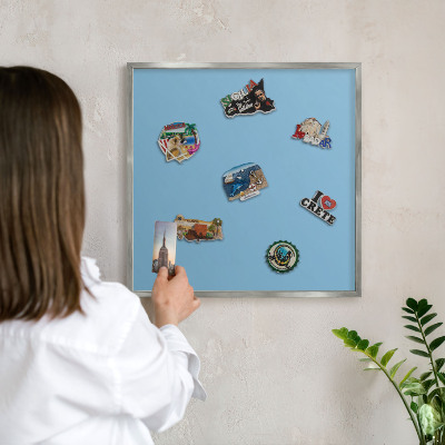 Tabule na magnety na zeď stříbrný rám Modrá barva