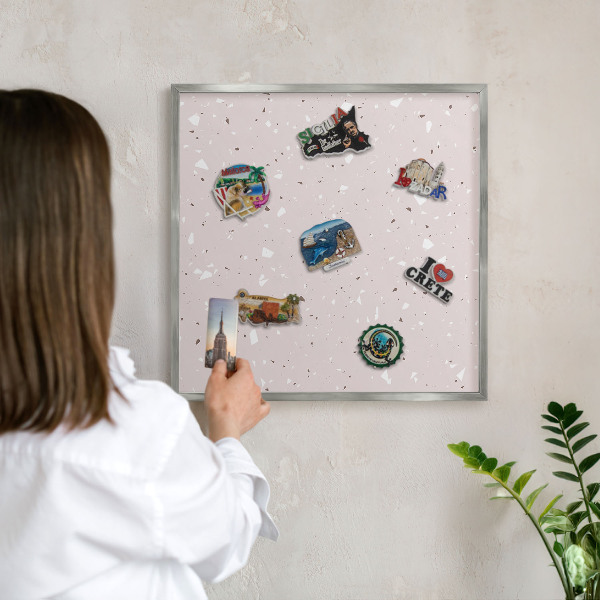 Tabule na magnety z dovolené ve stříbrném rámu Moderní teraco