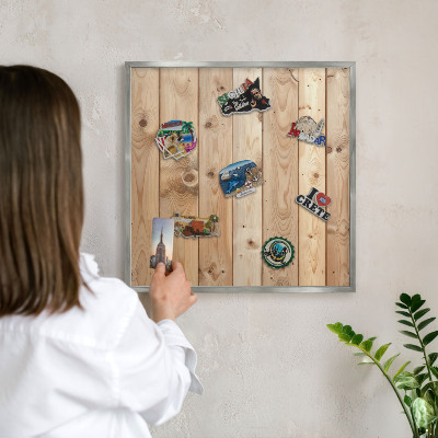Tabule na magnety na zeď stříbrný rám Dřevěné desky
