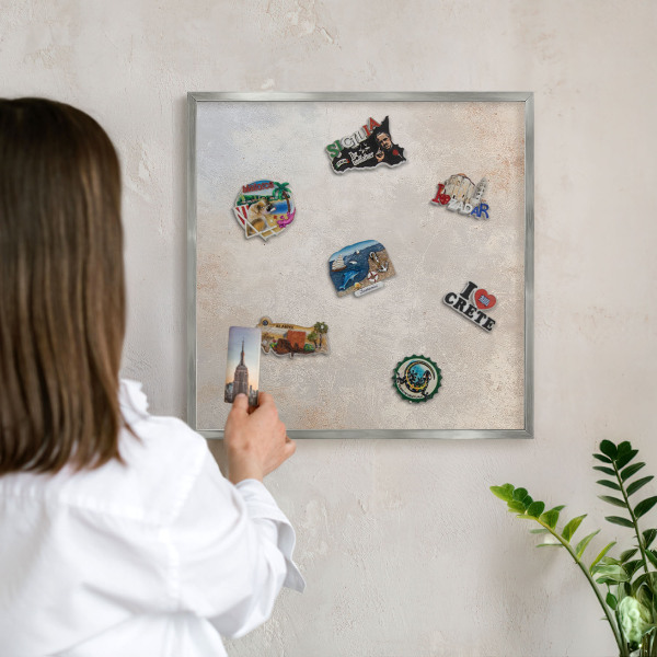 Tabule na magnety na zeď stříbrný rám Neutrální pozadí