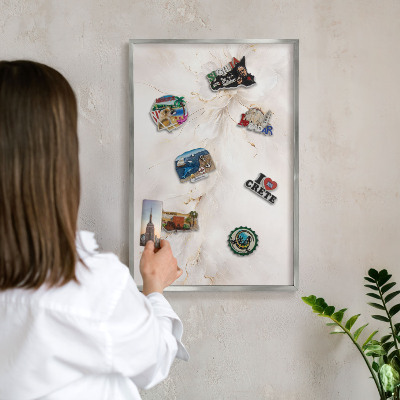 Tabule na magnety z dovolené ve stříbrném rámu Květinová elegance